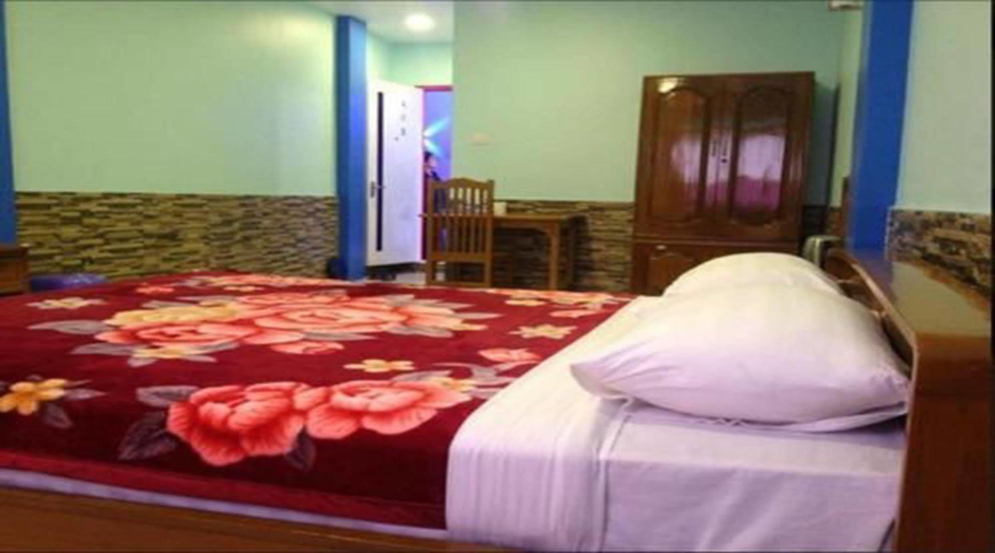 Hotel Windsor Rangun Zewnętrze zdjęcie