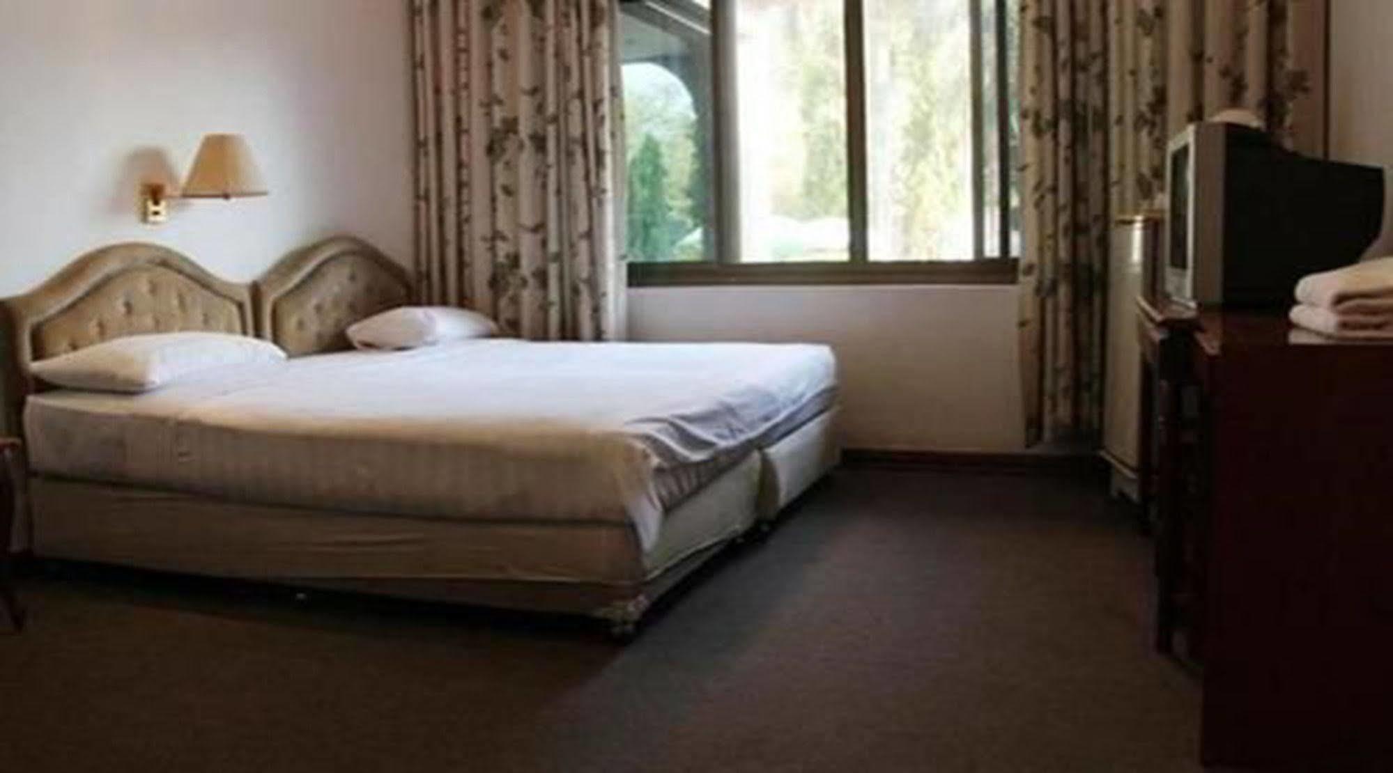 Hotel Windsor Rangun Zewnętrze zdjęcie
